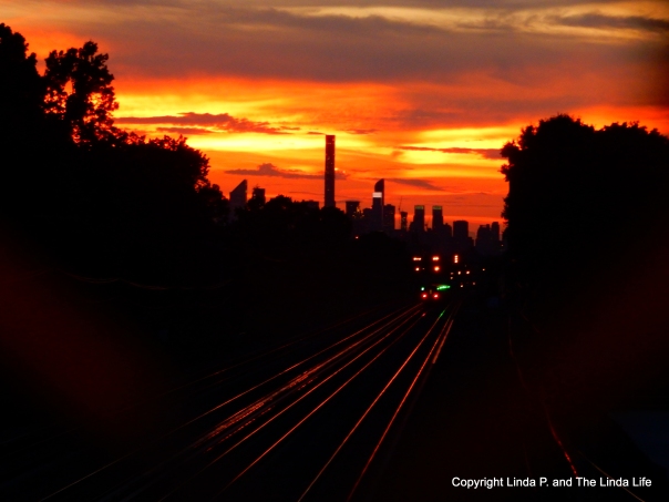 E astbound LIRR at dusk in Queens, August 2016. Copyright www.TheLindaLife.com . Must request permission before use.